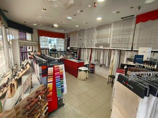 Local Comercial  De los poblados. Venta de local comercial plaza aluche