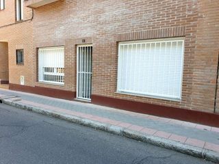 Location Rez-de-chaussée  Amanecer. Venta de piso bajo en calle amanecer! excelente oportunidad!