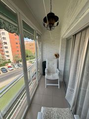 Pis  Calle de vélez rubio. Se vende piso de 3 dormitorios, terraza, ascensor en perfecto es