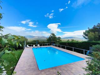 Chalet  Avenida de las acacias. Chalet unifamiliar en guadarrama con maravillosas vistas