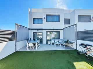 Maison jumelée à Tenería I-Tenería II. Adosado de 7 dormitorios con domótica, aerotermia y piscina comu