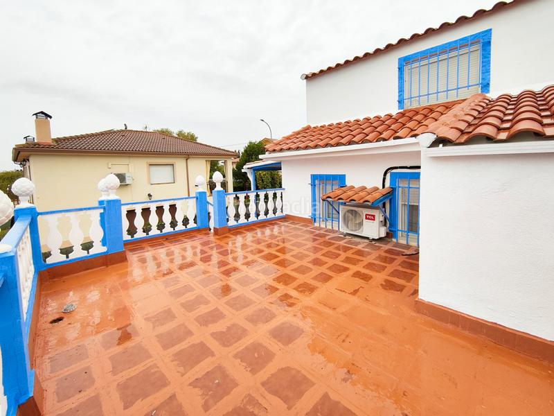 Foto 7bd1aade-6717-41aa-918f-39df3a45e666. Casa con riscaldamento parcheggio piscina in Colmenar de Oreja