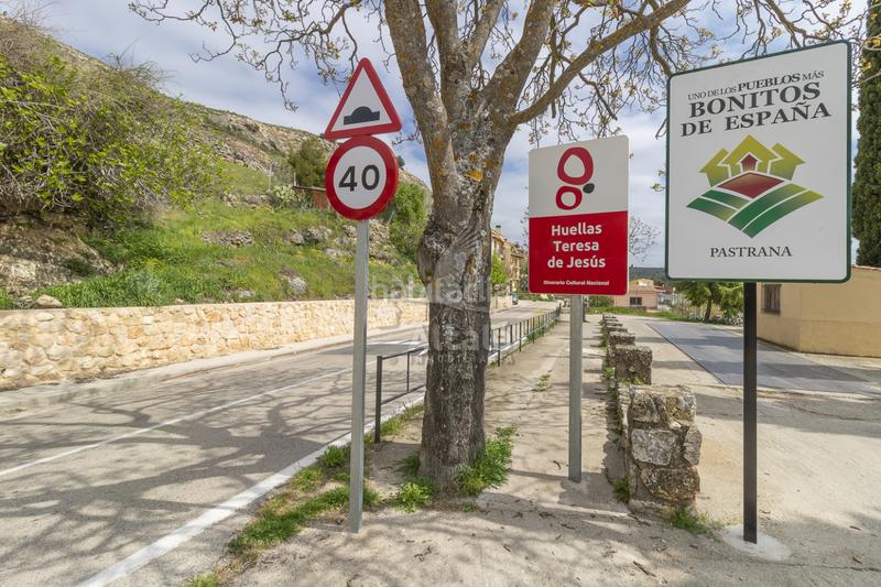 Foto ac010fd7-bcc0-44ce-978f-7e5c8fa82ca1. Terreno residenziale in Pastrana