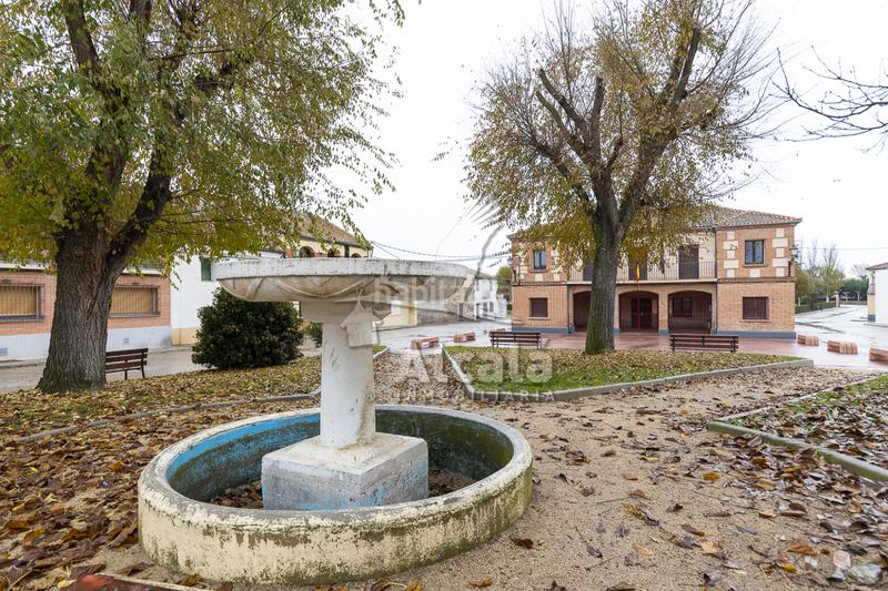 Foto 1ba263bc-a9f7-44a9-81d4-df85e314b5b0. Terreny residencial a Nieva