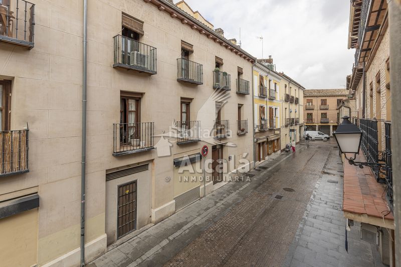 Foto 091c34e8-5395-4672-a7dc-c76809d276d1. Haus mit heizung in Casco Histórico Alcalá de Henares