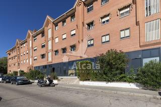 Pis a Val. Precioso estudio despacho profesional en residencial cuna de cer