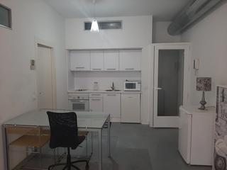 Rent Flat in Reyes Católicos. Estudio  loft en alquiler en alcalá de henares, próximo a la est