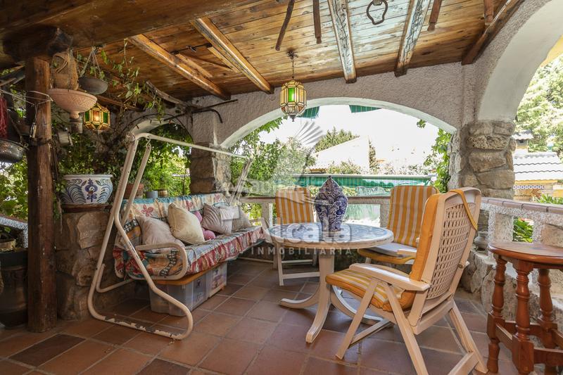 Foto 04179743-4490-4529-9417-3990da4b8459. Casa amb calefacció aparcament piscina a Camarma de Esteruelas