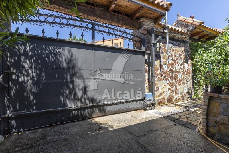 Foto 06429298-4dbc-471d-8937-b580da62e924. Casa amb calefacció aparcament piscina a Camarma de Esteruelas