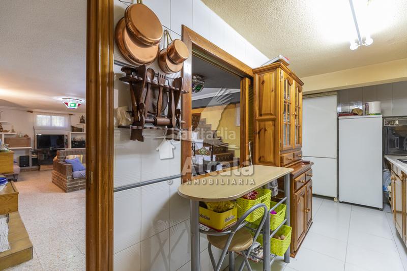 Foto 6aa8e86e-6a98-47cd-80cf-867e65bcea8d. Casa amb calefacció aparcament piscina a Camarma de Esteruelas