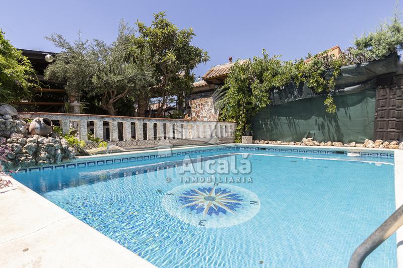 Foto d34abb3a-e3de-4fb2-83c2-cf85c2da6e27. Casa amb calefacció aparcament piscina a Camarma de Esteruelas