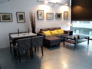 Miete Etagenwohnung in Reyes Católicos. Alcalá inmobiliaria te presenta un loft en alquiler en la calle