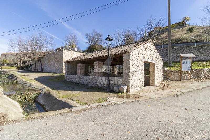 Foto 0fdd8a15-23af-48b2-83f4-ff2dec2e9430. Terrain résidentiel dans Yebes - pueblo Yebes