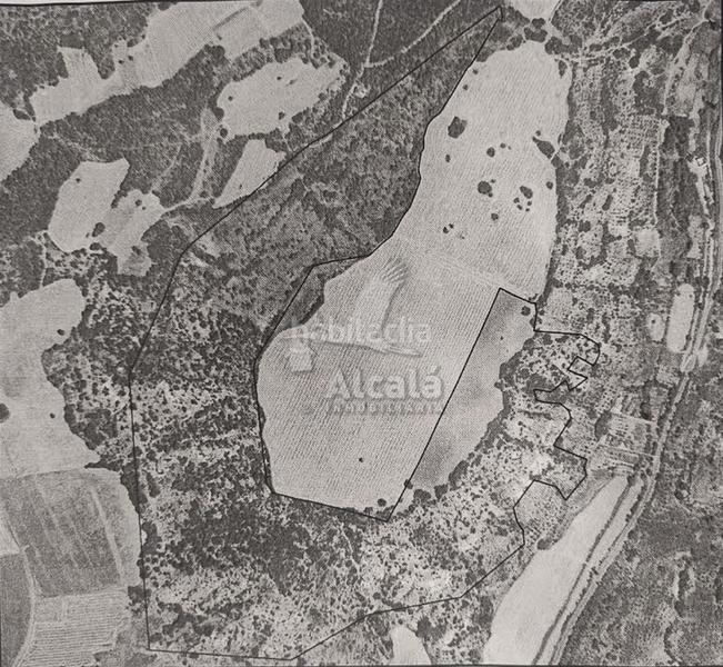 Foto 40cd372a-f3b6-403d-b55c-b5906c5717d1. Terrain résidentiel dans Yebes - pueblo Yebes