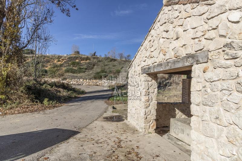 Foto 9e196cc1-e7ad-4c0f-b7ed-abdb8cd1e310. Terrain résidentiel dans Yebes - pueblo Yebes