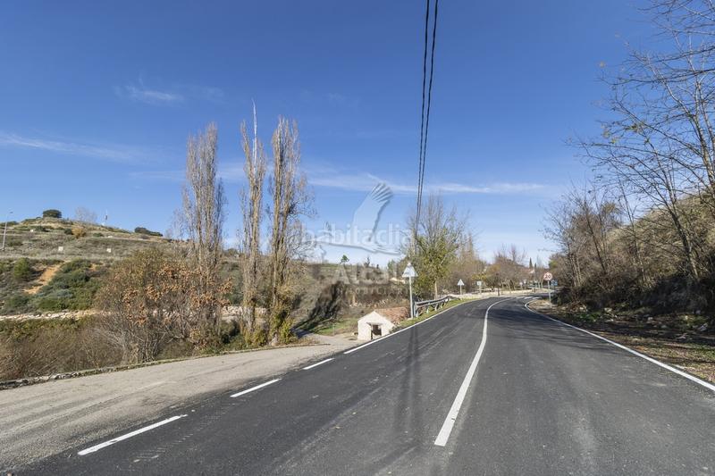 Foto e7afd5bc-44b2-4734-8c83-9d6b2753a294. Terrain résidentiel dans Yebes - pueblo Yebes