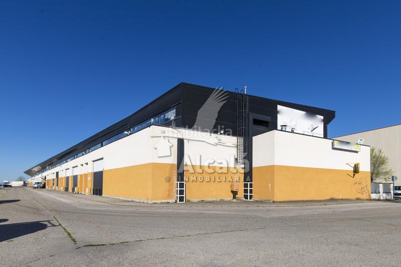 Foto 046ea311-eb50-47c5-8567-c7f6c316e6c4. Industrial building in Camarma de Esteruelas