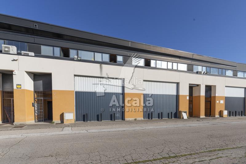 Foto 4790fa51-9f1e-49f6-b01a-95dcb73354c5. Industrial building in Camarma de Esteruelas