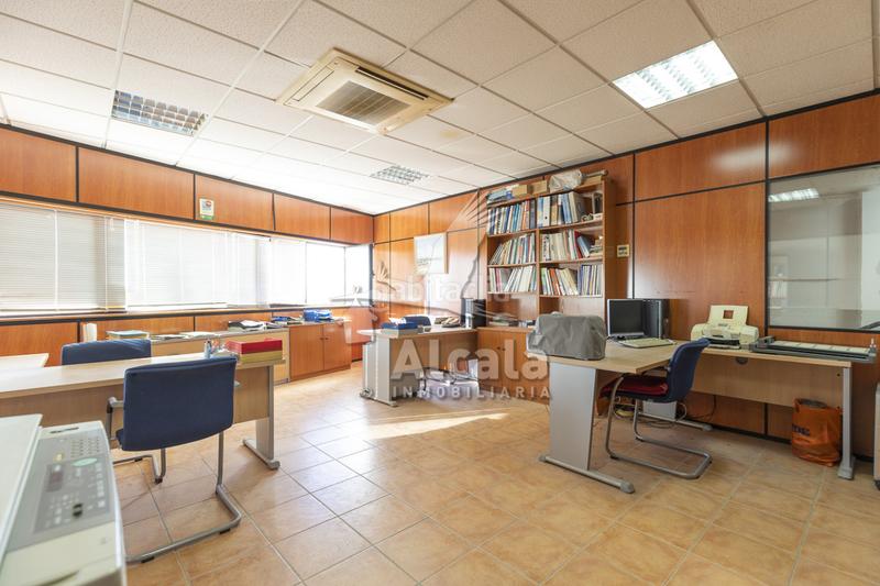 Foto 863a59d6-8c4f-4f8e-beee-627044999c5d. Industrial building in Camarma de Esteruelas