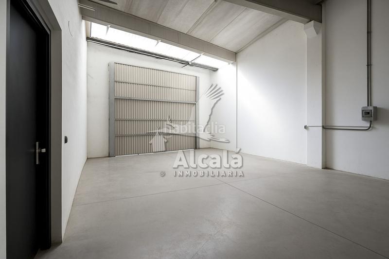 Foto c5e2eba8-5e4d-4600-9e3c-92578f7137fb. Industrial building in Camarma de Esteruelas