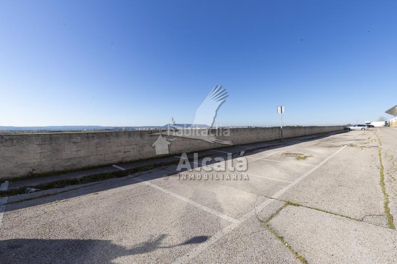 Foto dd0fc98c-124a-4c1c-9fd7-2c90e7b26d78. Industrial building in Camarma de Esteruelas