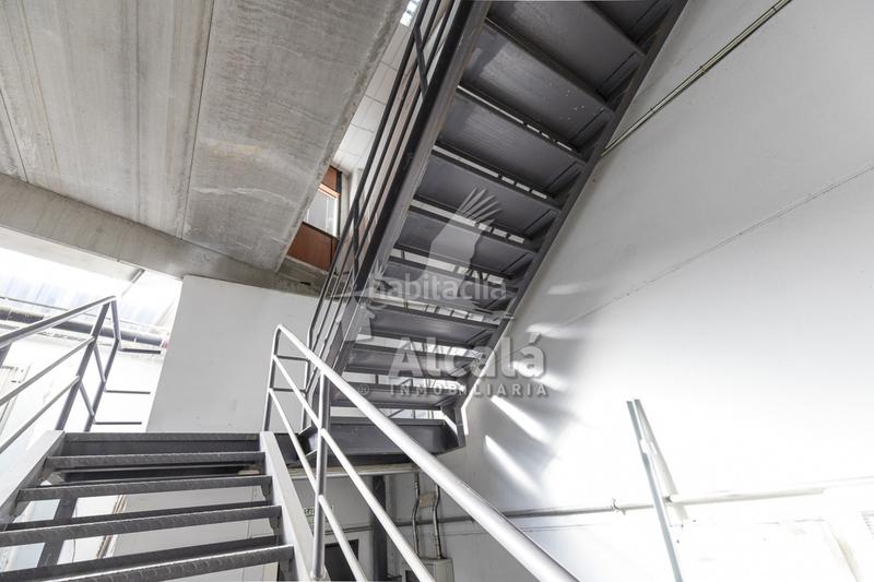 Foto e01e5fdf-4453-4d16-85a4-fca73ef1dbac. Industrial building in Camarma de Esteruelas