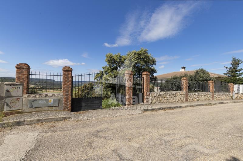 Foto ca084648-041f-4b1f-9a9a-606e90282ea2. Terrain résidentiel dans Fuentenovilla