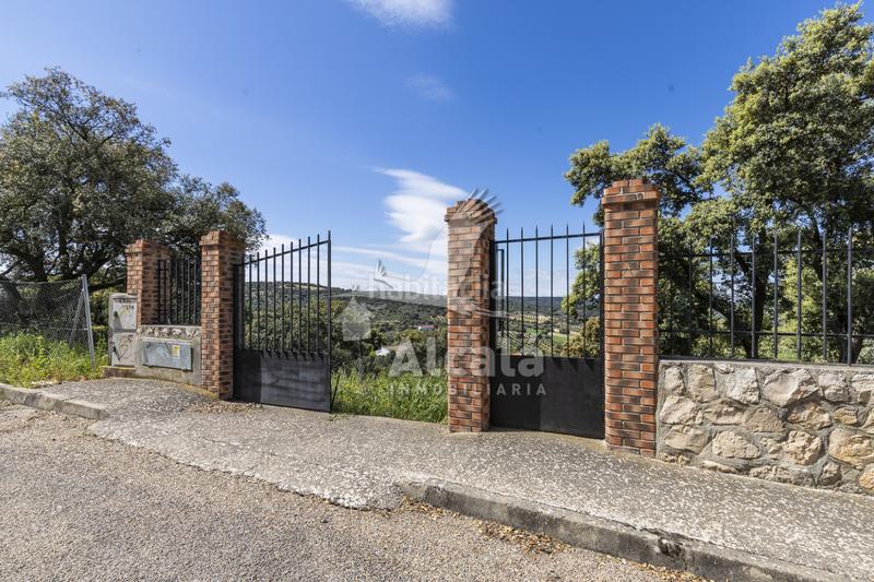 Foto d3f02e73-30df-4c75-abb8-43b4f4e5cd29. Terrain résidentiel dans Fuentenovilla