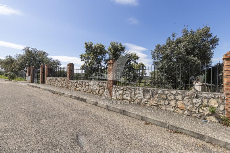 Foto eebce51d-2a18-4926-8c80-96871c36689e. Terrain résidentiel dans Fuentenovilla