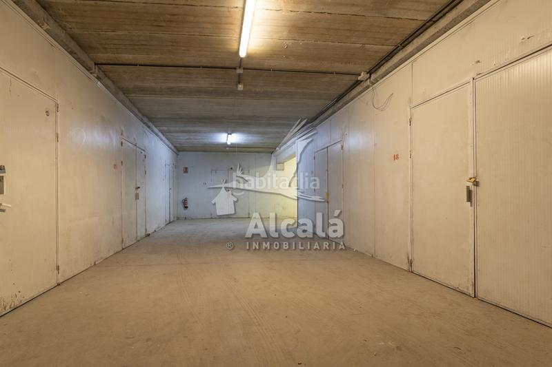 Foto 1522323f-8d94-463f-b7bc-aabe52c12042. Nave industrial  con muelle de carga y 2.600 m en alcalá junto al polígono azque en Alcalá de Henares