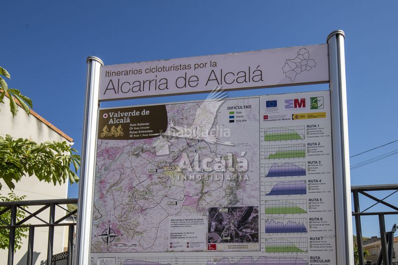 Foto c527ac39-d381-4ac6-9671-5fb85637ddee. Finca rústica a Valverde de Alcalá