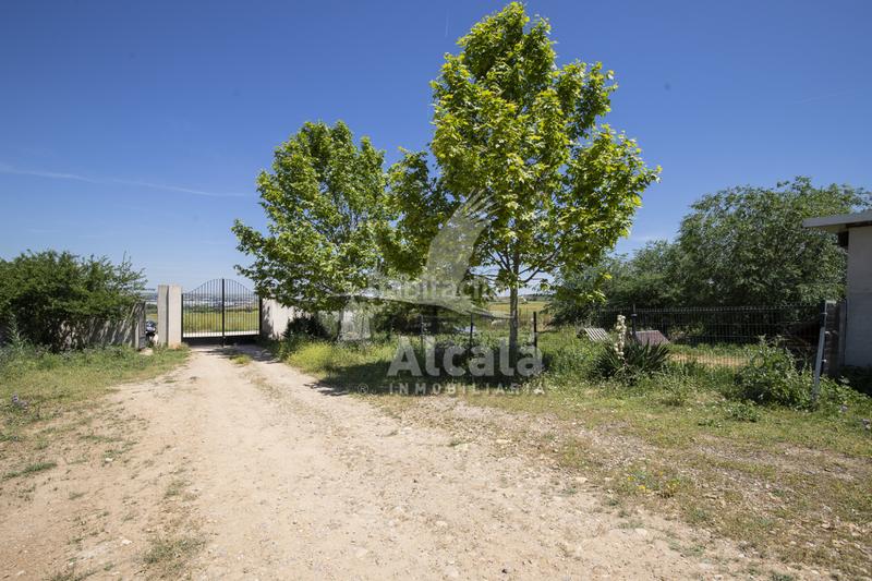 Foto 37994c32-c482-42c3-9107-f0fdabf77822. Residential plot in Santos de la Humosa (Los)