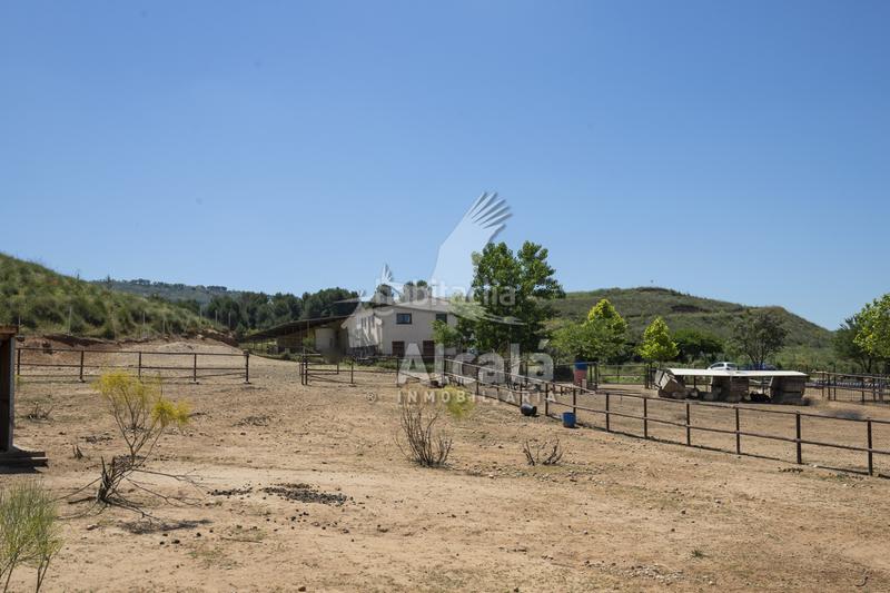 Foto 5c394111-c09f-4aed-91c7-af90601fa110. Residential plot in Santos de la Humosa (Los)