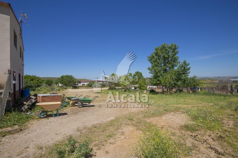 Foto c6c8fdb3-8452-4150-beb3-e17d30644158. Residential plot in Santos de la Humosa (Los)