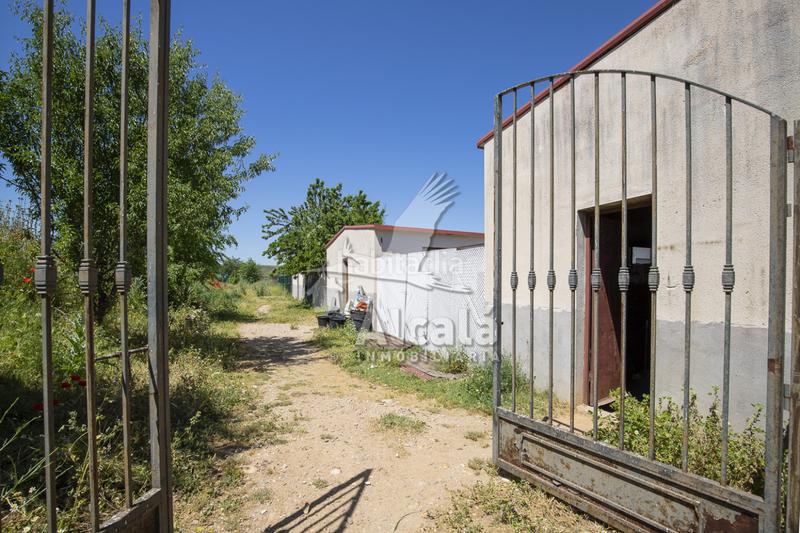 Foto cb3e4d5e-0e29-446e-bce4-6d0ebdfd57b3. Residential plot in Santos de la Humosa (Los)