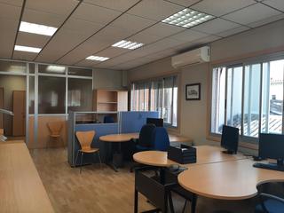 Miete Büro in Casco Histórico. Estupenda oficina de alquiler en la calle mayor de alcalá de hen