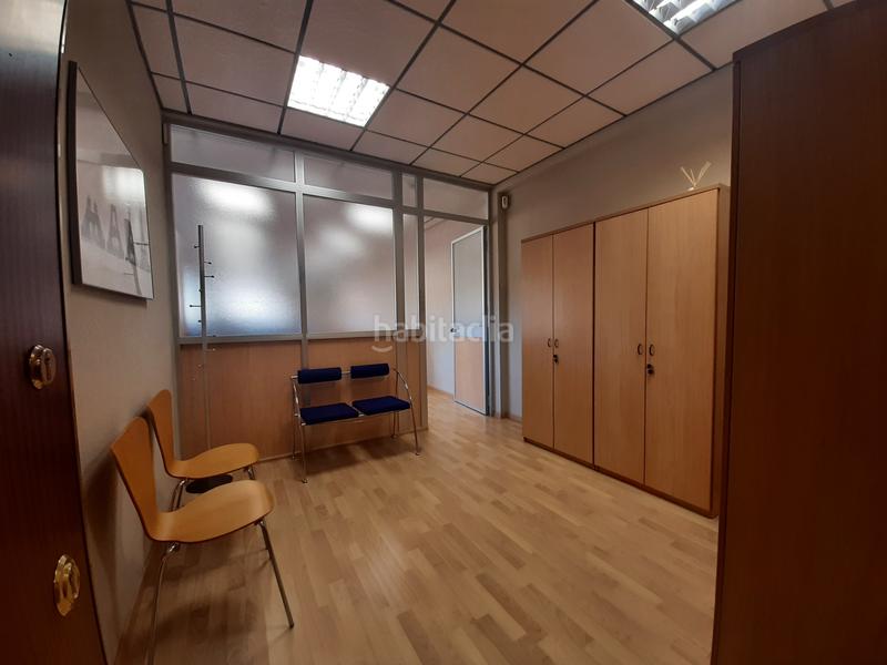Foto a7b59909-d02b-453d-9c3a-7a0a2d6d3235. Affitto ufficio con riscaldamento in Casco Histórico Alcalá de Henares