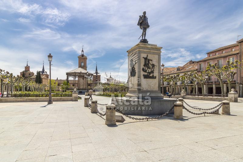 Foto b5256184-3e07-4820-bb18-527b0bec5cd0. Affitto ufficio con riscaldamento in Casco Histórico Alcalá de Henares
