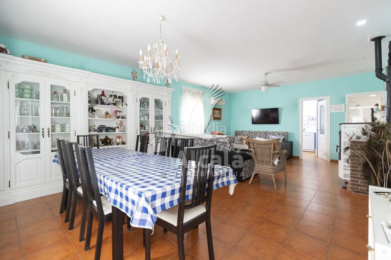 Foto 1a2b2e15-093f-46bf-a448-b428567895d3. Casa amb calefacció aparcament piscina a Valdeavero