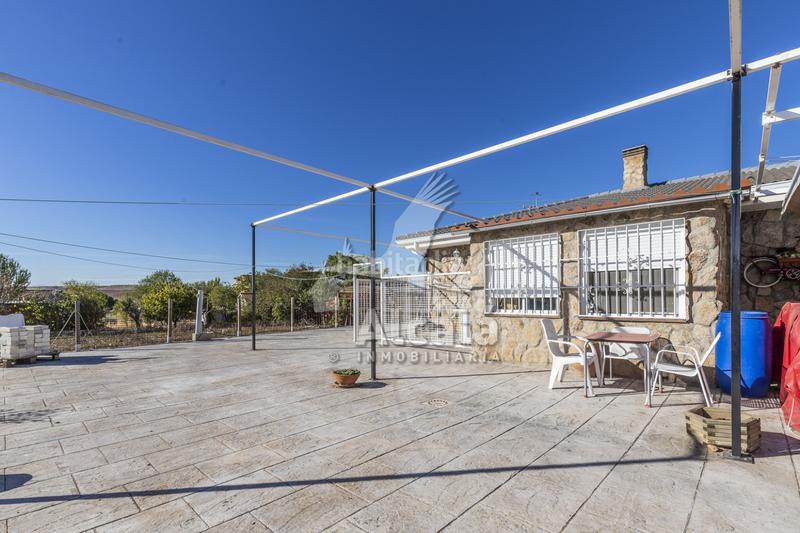 Foto aa070e42-21f9-44f7-86c9-ef7ca78a0430. Casa amb calefacció aparcament piscina a Valdeavero