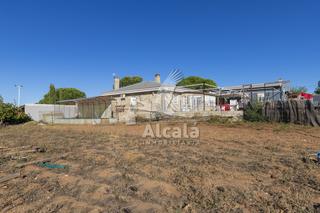 Casa en Valdeavero. Chalet independiente con casi 4000 metros de parcela en valdeave