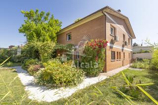 Casa a Valdeavero. Estupenda vivienda unifamiliar en valdeavero