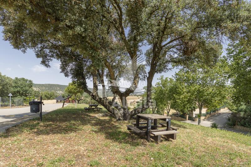 Foto b493154a-e857-4508-be38-16bf1d3645e8. Terreny residencial a Fuentenovilla