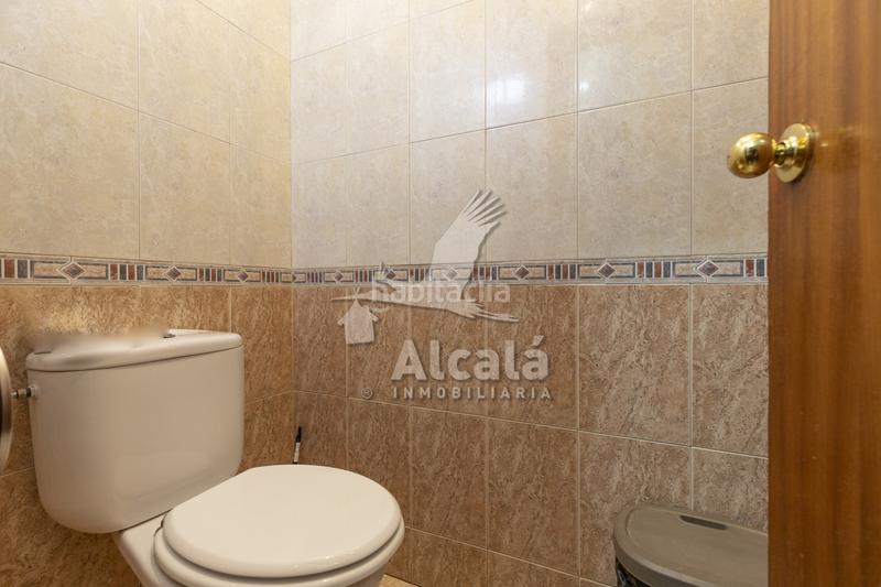 Foto 4fcd1505-03bf-4b24-a119-aa621dc190b3. Local comercial oportunidad traspaso de negocio en pleno funcionamiento! en Alcalá de Henares