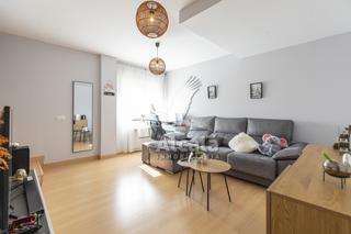 Pis en Urb. Belvalle. Fantstica vivienda dplex en zona residencial.
