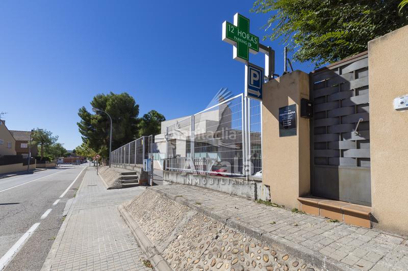 Foto 1265d408-2e8f-4f54-bd0d-06130245e94b. Casa amb calefacció aparcament piscina a Los Hueros Villalbilla