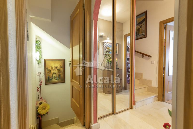 Foto 8fe8f949-a4d0-4e55-ae97-d2a53c1b0915. Casa amb calefacció aparcament piscina a Los Hueros Villalbilla