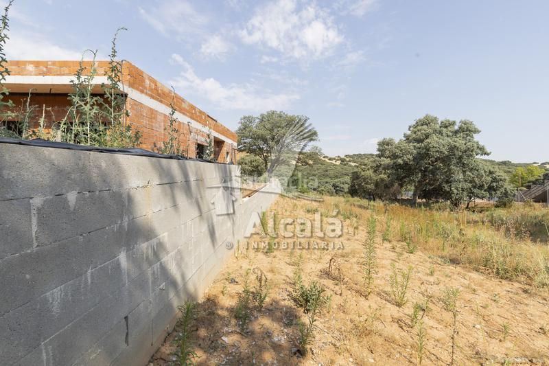 Foto c796326e-916f-415e-88f5-274367f33a15. Terrain résidentiel dans Valdeaveruelo