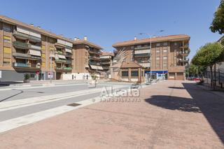 Aparcament cotxe a Val. Alcalá inmobiliaria vende plaza de garaje muy bien ubicada en la