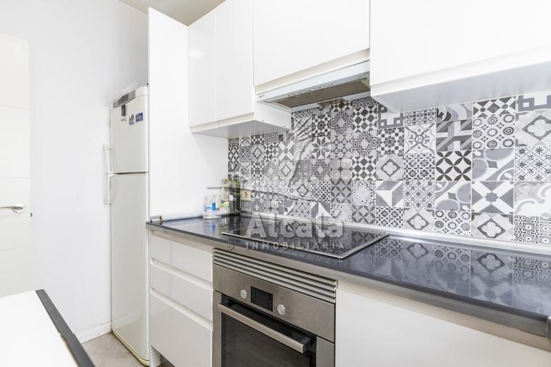 Foto 6800bb6a-072d-48bc-b718-ddd6c0a96a07. Appartamento con riscaldamento in Reyes Católicos Alcalá de Henares